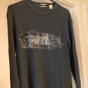 Gap thermal shirt